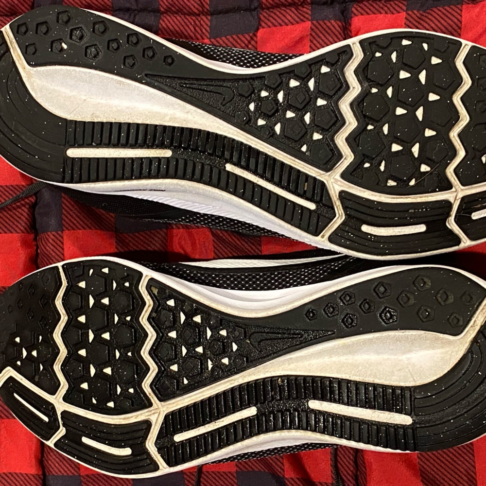 Nike Men’s Downshifter shoes - Picture 4 of 5
